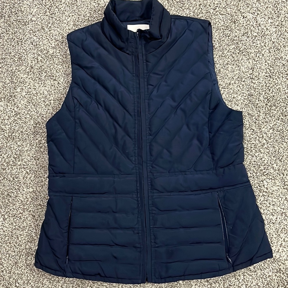 Navy lightweight puffer vest